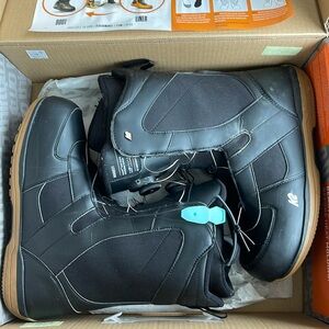Thirtytwo snowboarding boots